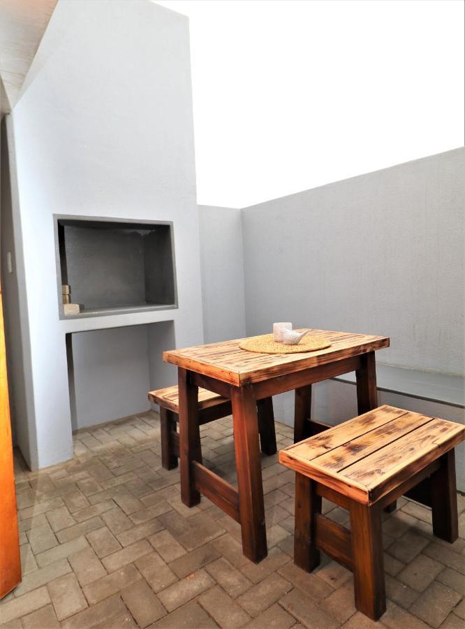 Tiende Laan Bed & Breakfast And Self-Catering Walvis Bay Exterior foto